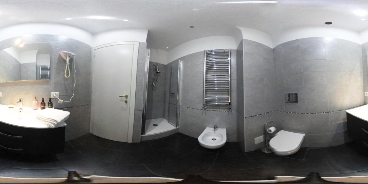 5 Sirene Bed & Breakfast เนเปิลส์ ภายนอก รูปภาพ