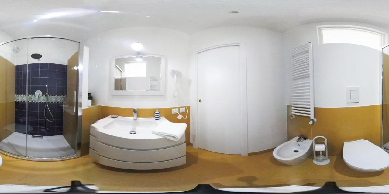 5 Sirene Bed & Breakfast เนเปิลส์ ภายนอก รูปภาพ