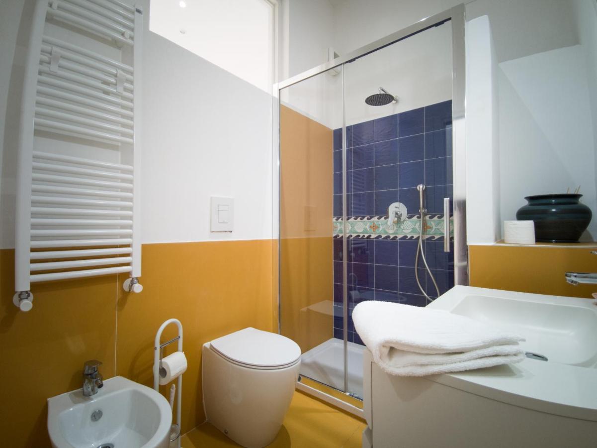 5 Sirene Bed & Breakfast เนเปิลส์ ภายนอก รูปภาพ
