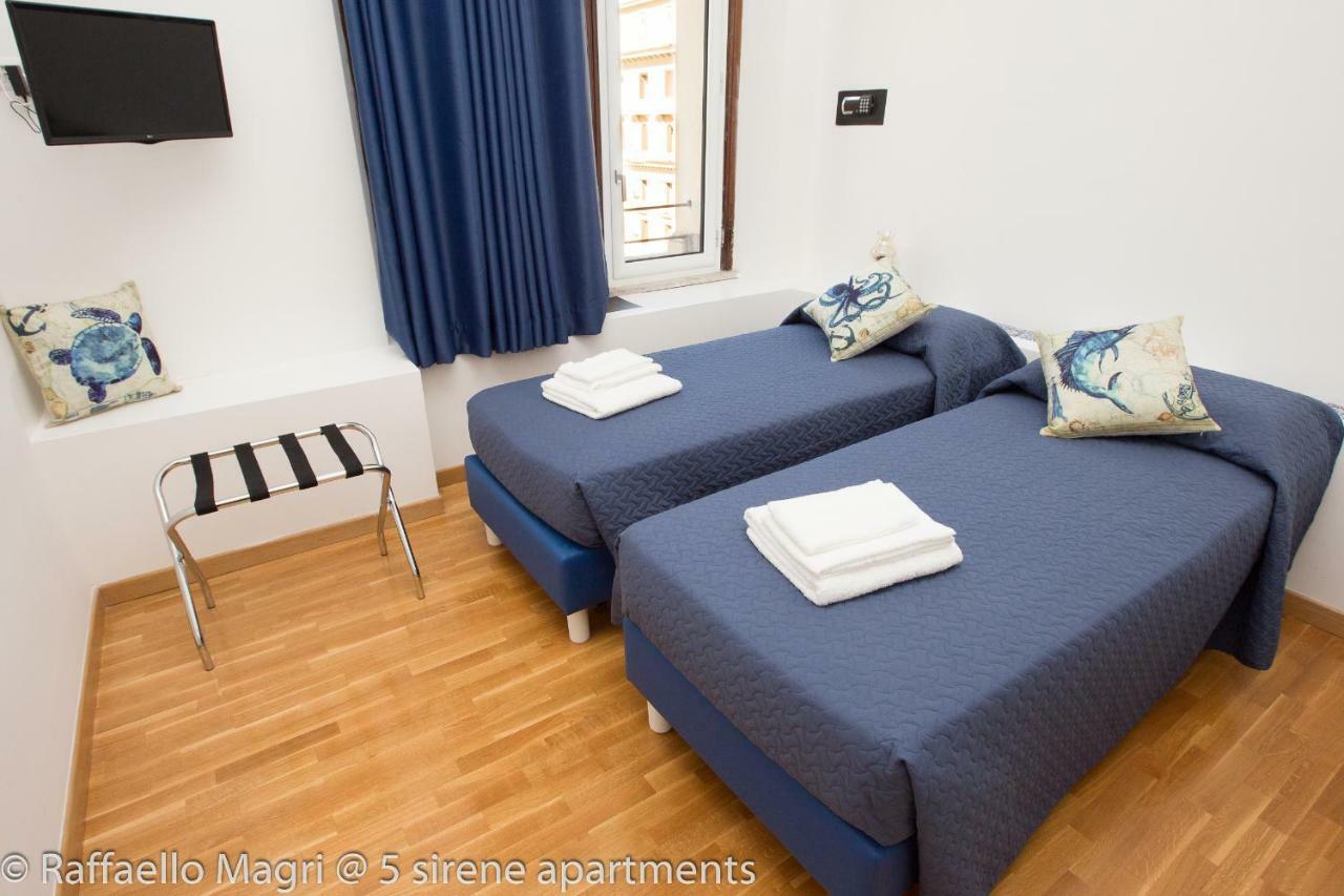 5 Sirene Bed & Breakfast เนเปิลส์ ภายนอก รูปภาพ